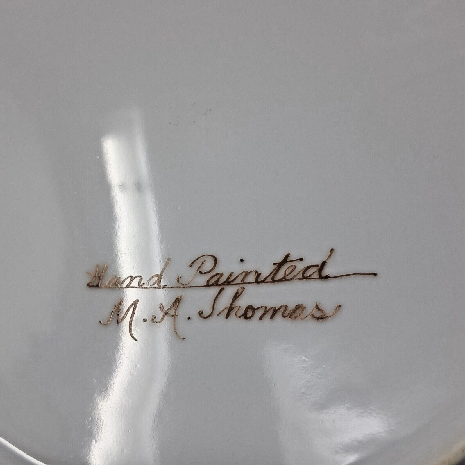 Daisy & Star pattern 8″ Porcelain Plate hand painted by M. A. Thomas decorative
