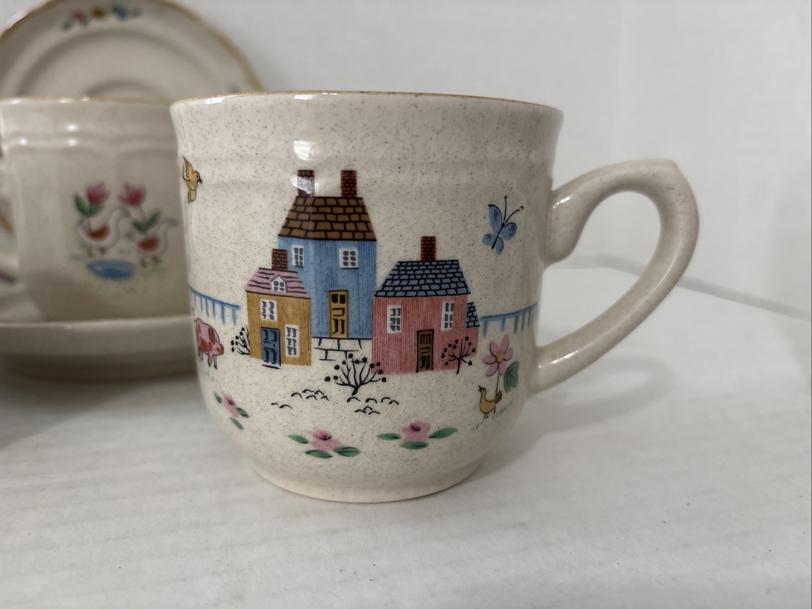 Vintage International Heartland Village 4 cups & 4 saucers #7774 Japan Cottage