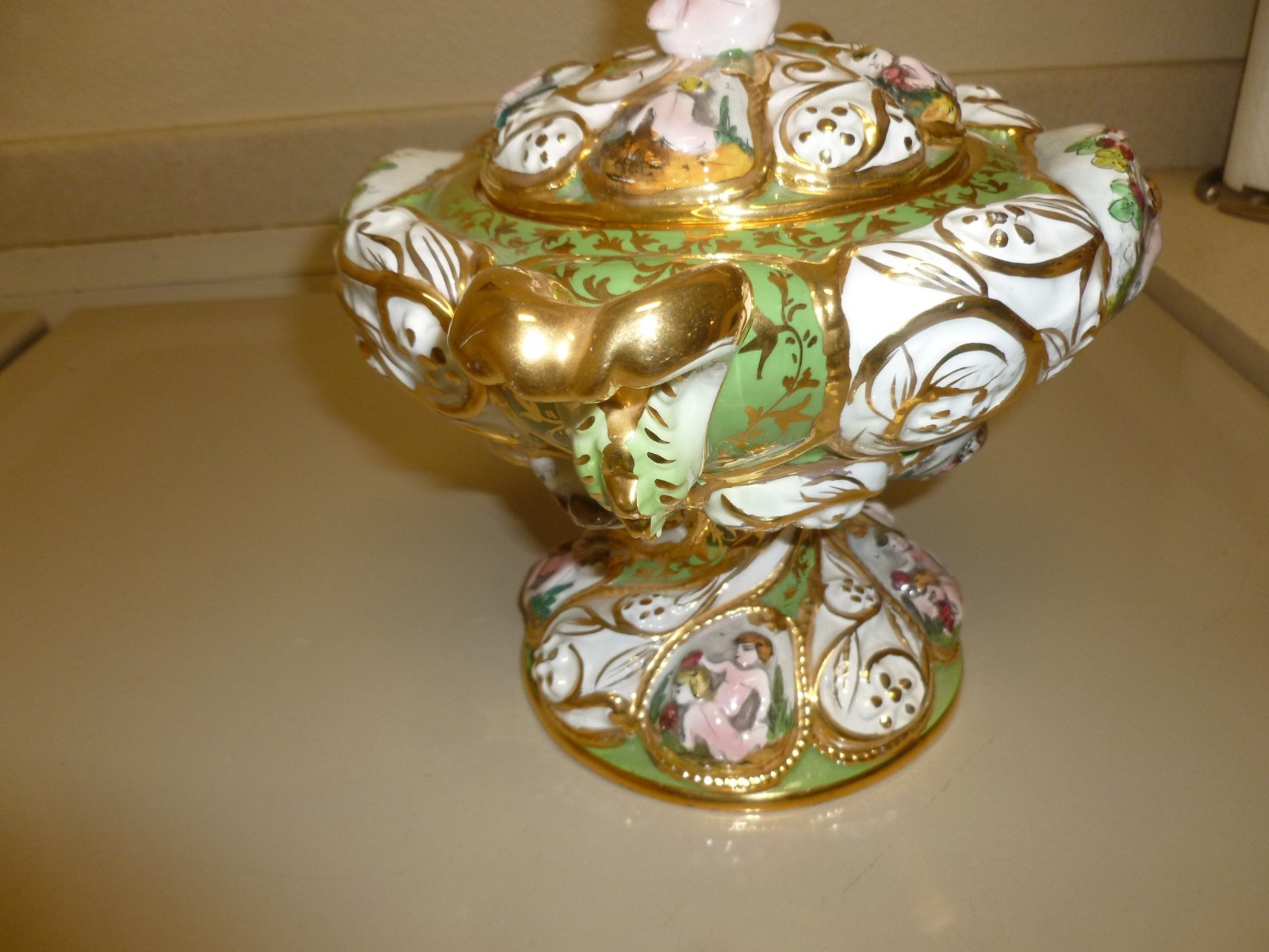 Vintage Handpainted Capodimonte Italy High Relief Bon Bon Dish w/ Cherubs