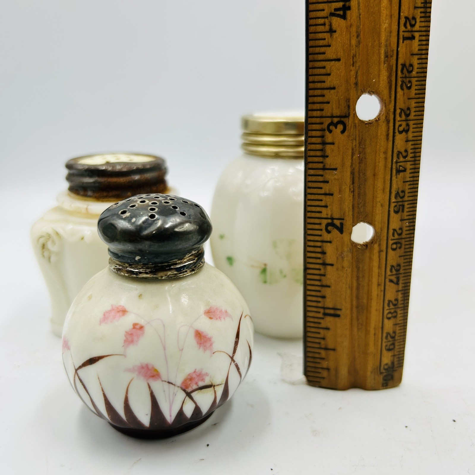 5 Antique Eapg Milk Glass Mixed Lot Salt Shakers