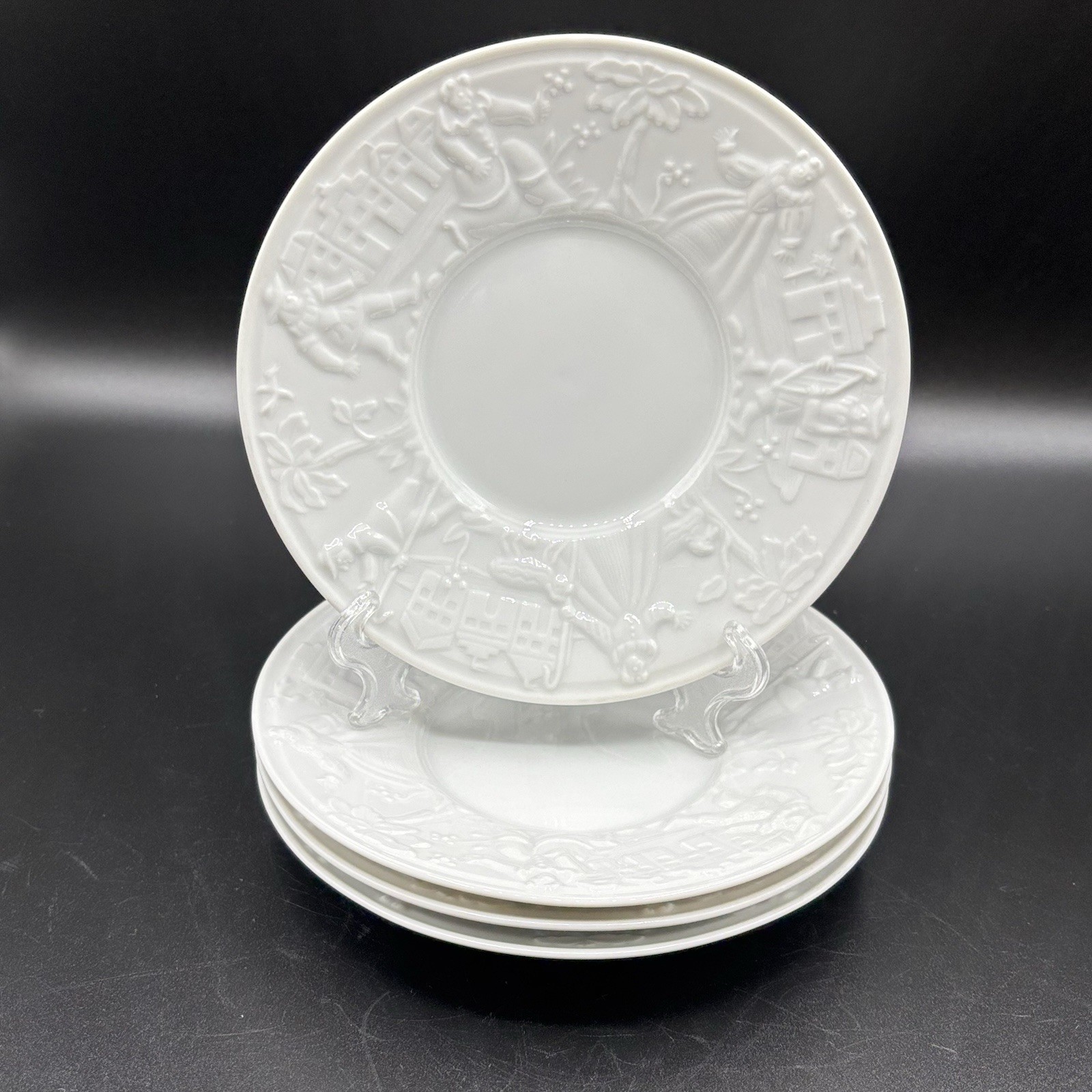 Vtg Pfaltzgraff Procession White Saucers For Flat Cups 6.25” Embossed Set Of 4