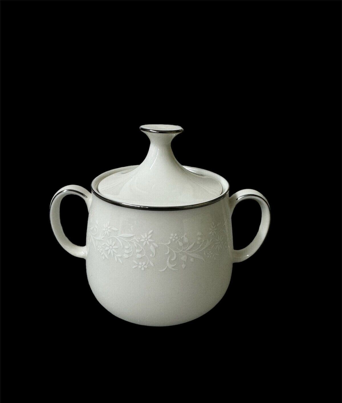 Noritake Ivory China 7541 Lorelei Cream & Sugar Bowl with Lid, Excellent Cond.