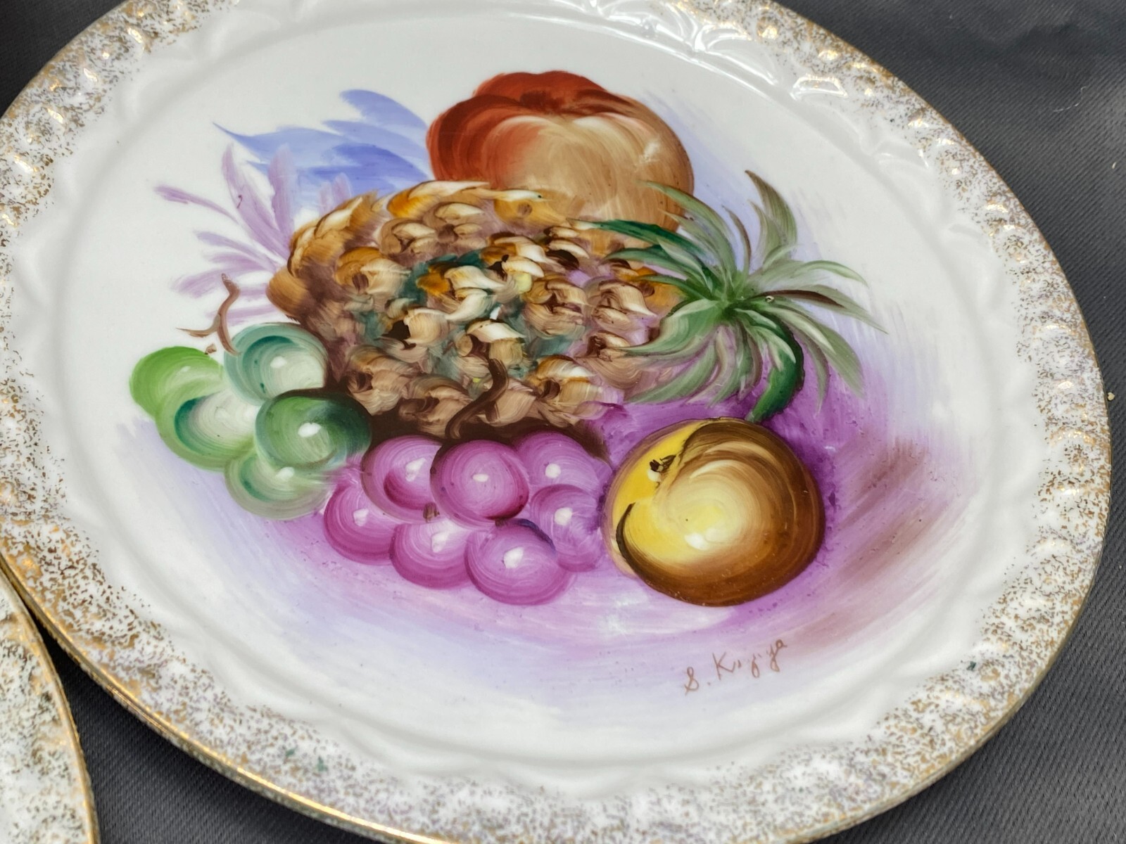 Set of 4 ~ Vintage “FRUIT” Ucagco Ceramics ~ Japan ~ Wall Plates ~ Signed ~ 8″