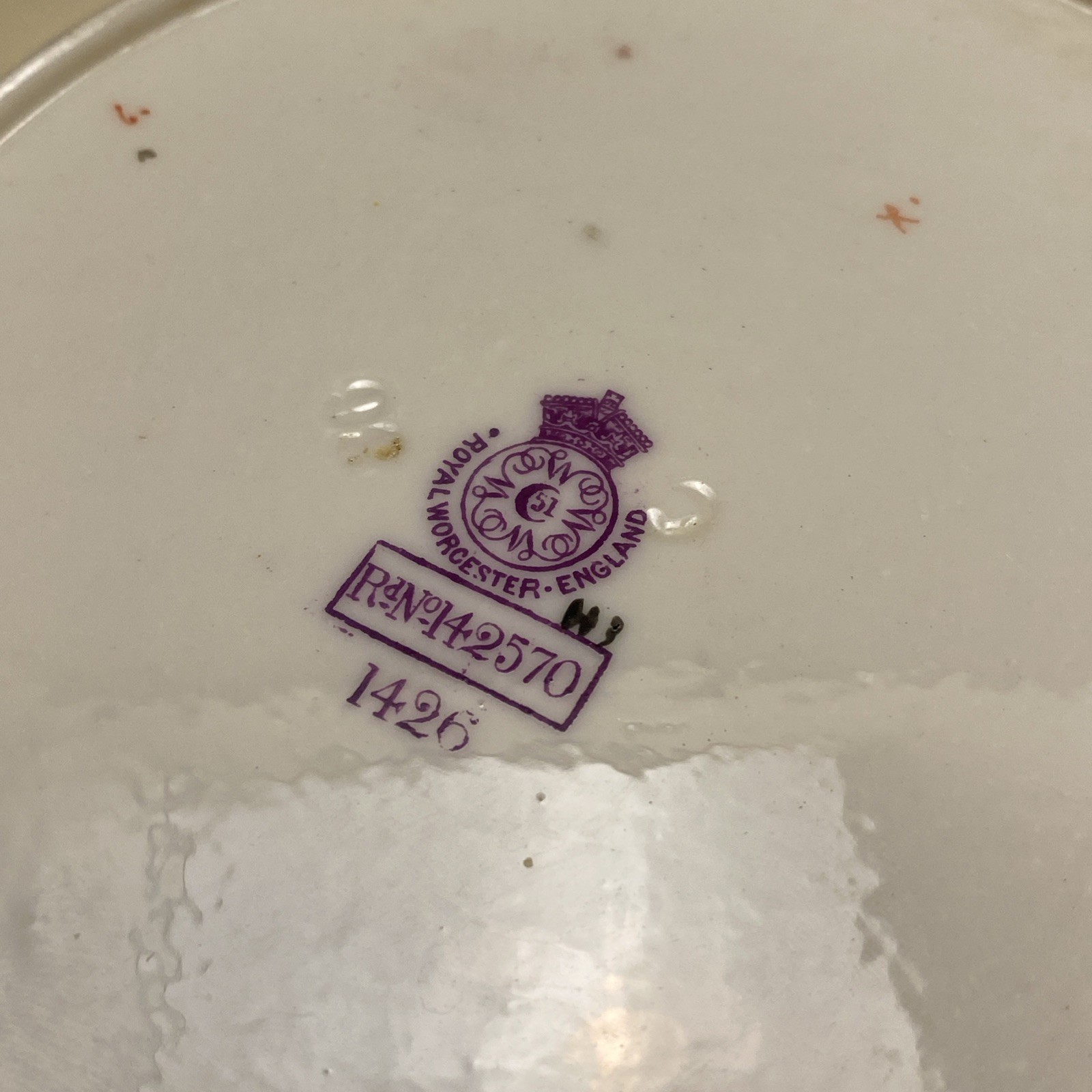 Atq 19th Century ROYAL WORCESTER Empress Reticulated 8 1/2” dia. Cabinet Plate