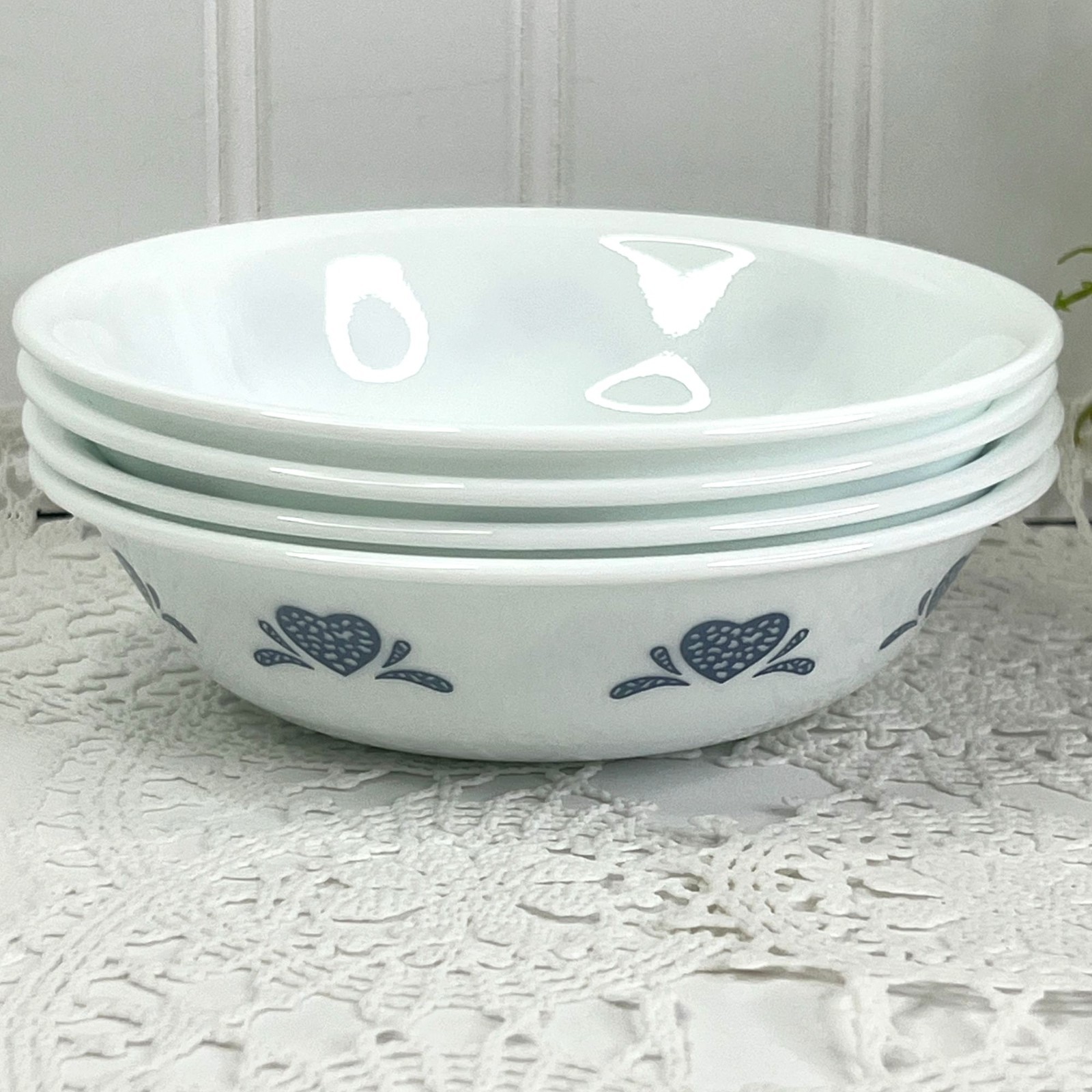 Corelle By Corning Set of 4 Berry Fruit Dessert Sauce Bowls Blue Hearts