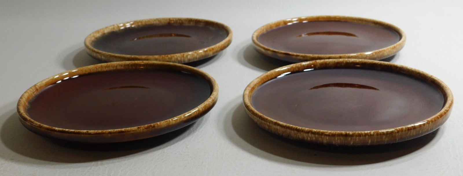 Vintage Hull Pottery Brown Drip Glaze Salad Plates 7 3/8″ – Lot of 4 – Read