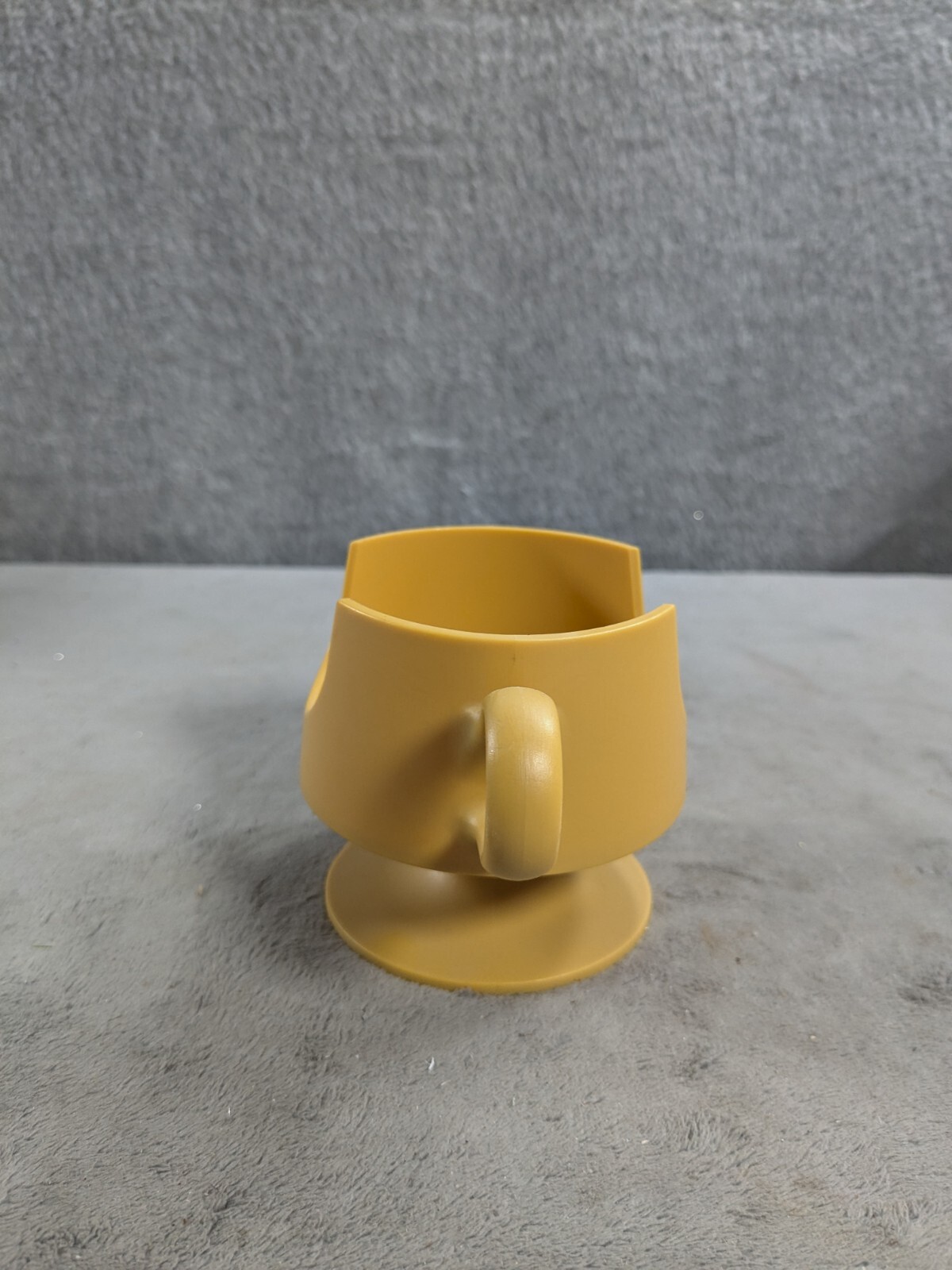 One Vintage Yellow Snap Mug BOTTOM ONLY!! Corning