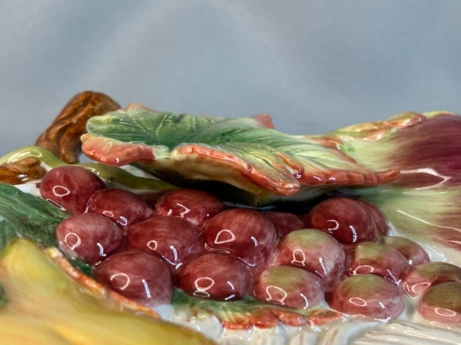 Pair Fitz & Floyd Classics Country Gourmet Round Plates 3D Leaf Fruit Design