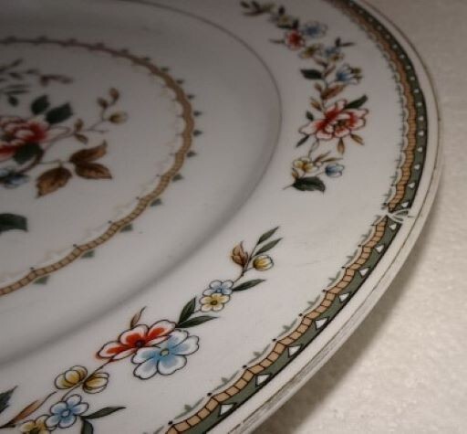 ARLEN 2828 Kwan Yin Dinner Plate Set of 5 Blue/Yellow/Rust Flowers, Gold Trim