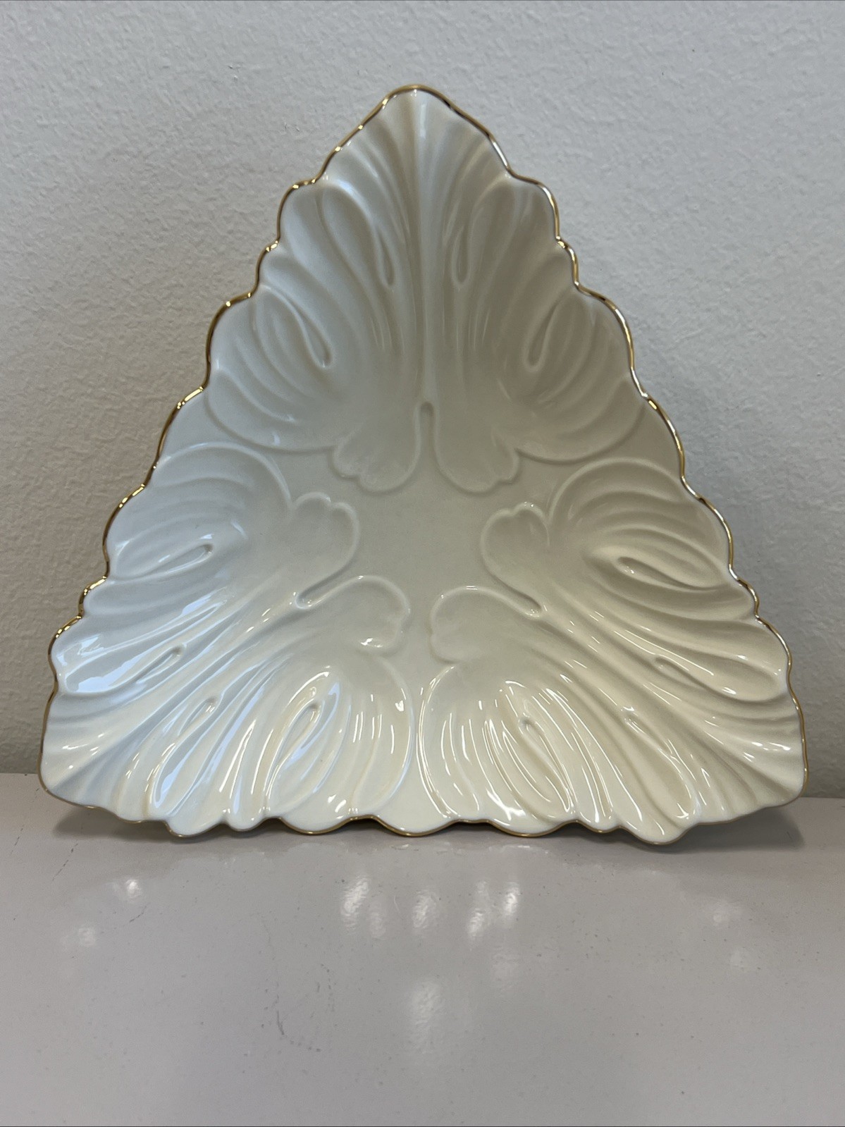 Vintage LENOX Triad Leaf Embossed Triangle Candy Nut Trinket Dish 24K Gold Trim