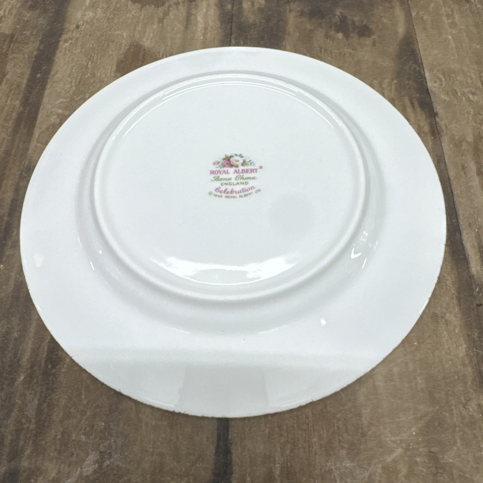 Royal Albert CELEBRATION Bread & Butter Plate(s) 6 1/4″ Bone China England MINT