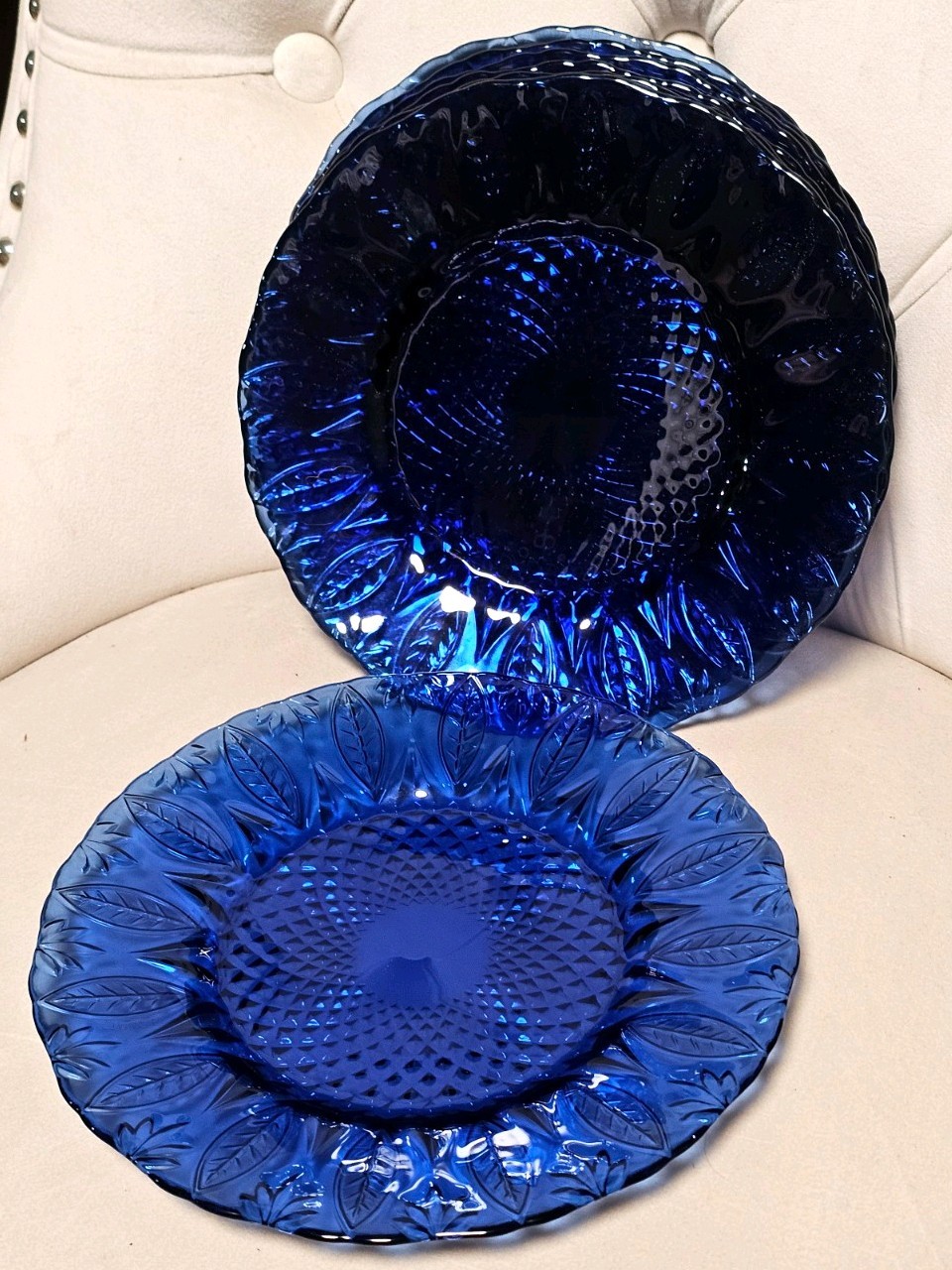 Avon Royal Sapphire Cobalt Blue Glass Set of 8 Salad/Dessert Plates 7.75in