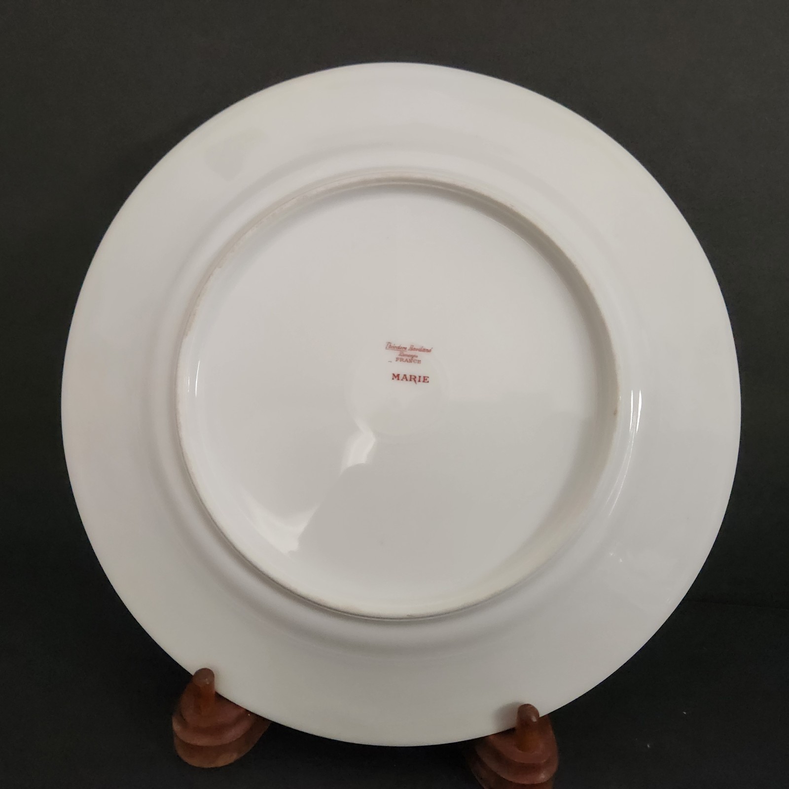 Marie (Scattered Flowers)by Haviland 8 5/8″ Luncheon Plate
