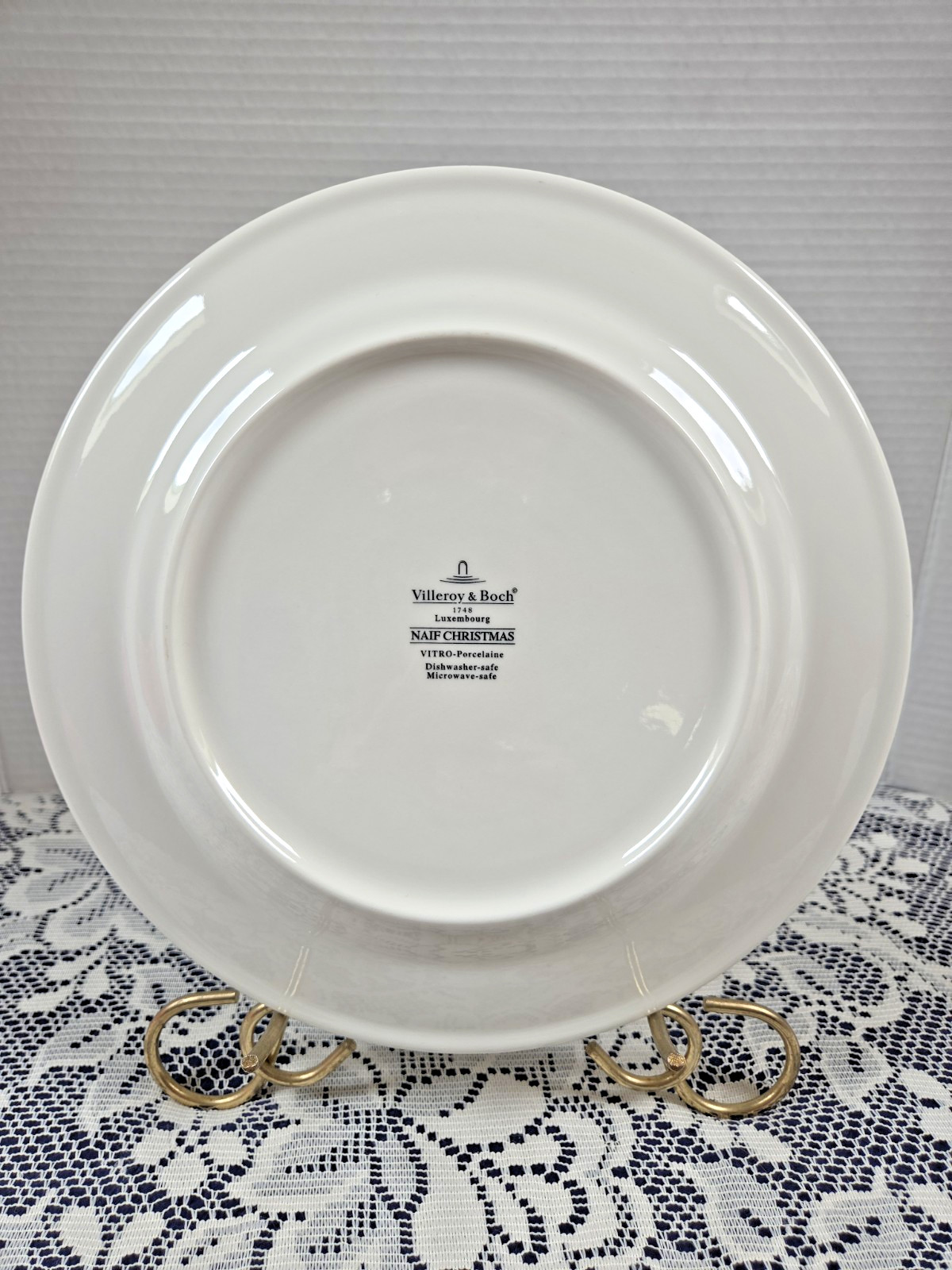 Villeroy & Boch Naif Christmas Snow Scene 10.5″ Porcelain Plate Signed Laplau