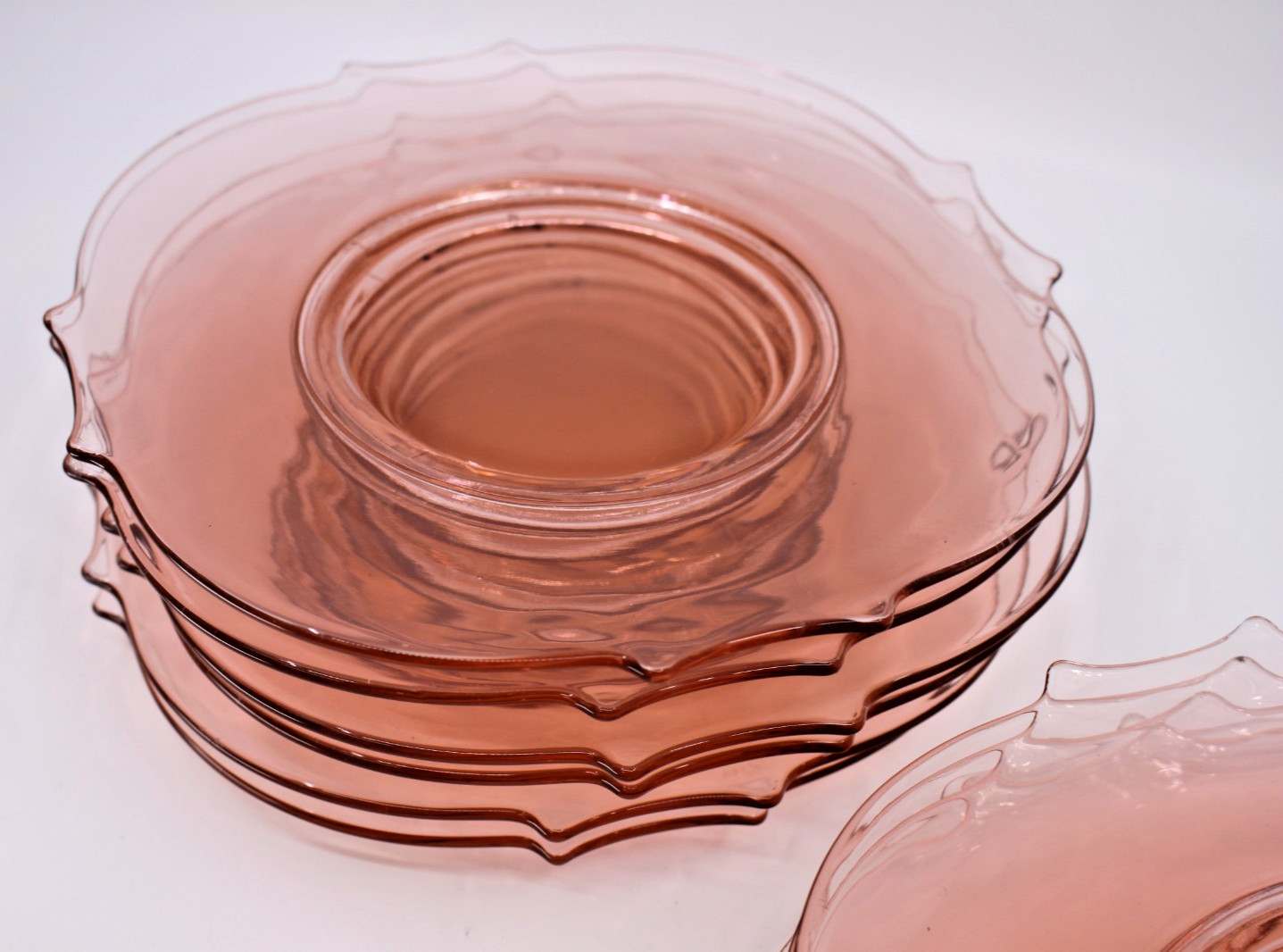 VTG Set of 11 Pink Depression Glass 8 3/4 inch Salad / Dessert Plates