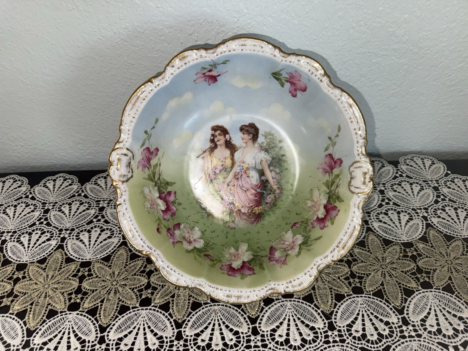 Beautiful! Antique PM Bavaria “ Flora ” 10” Porcelain Portrait Bowl