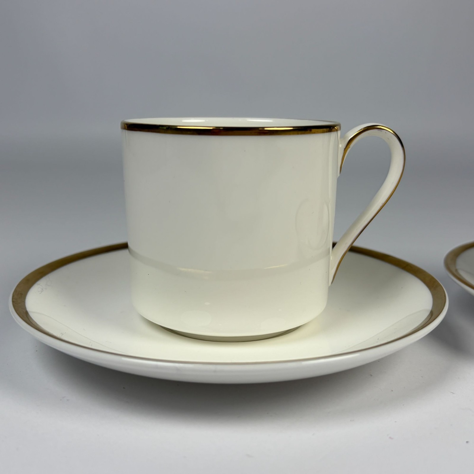2 Royal Doulton ‘Alice’ Bone China Demitasse Cup & Saucer Sets H5122 England