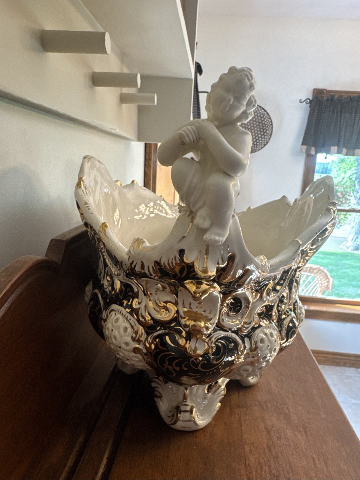 Vintage Mid Century Italian Capodimonte Cherub Porcelian Fruit Bowl Centerpiece