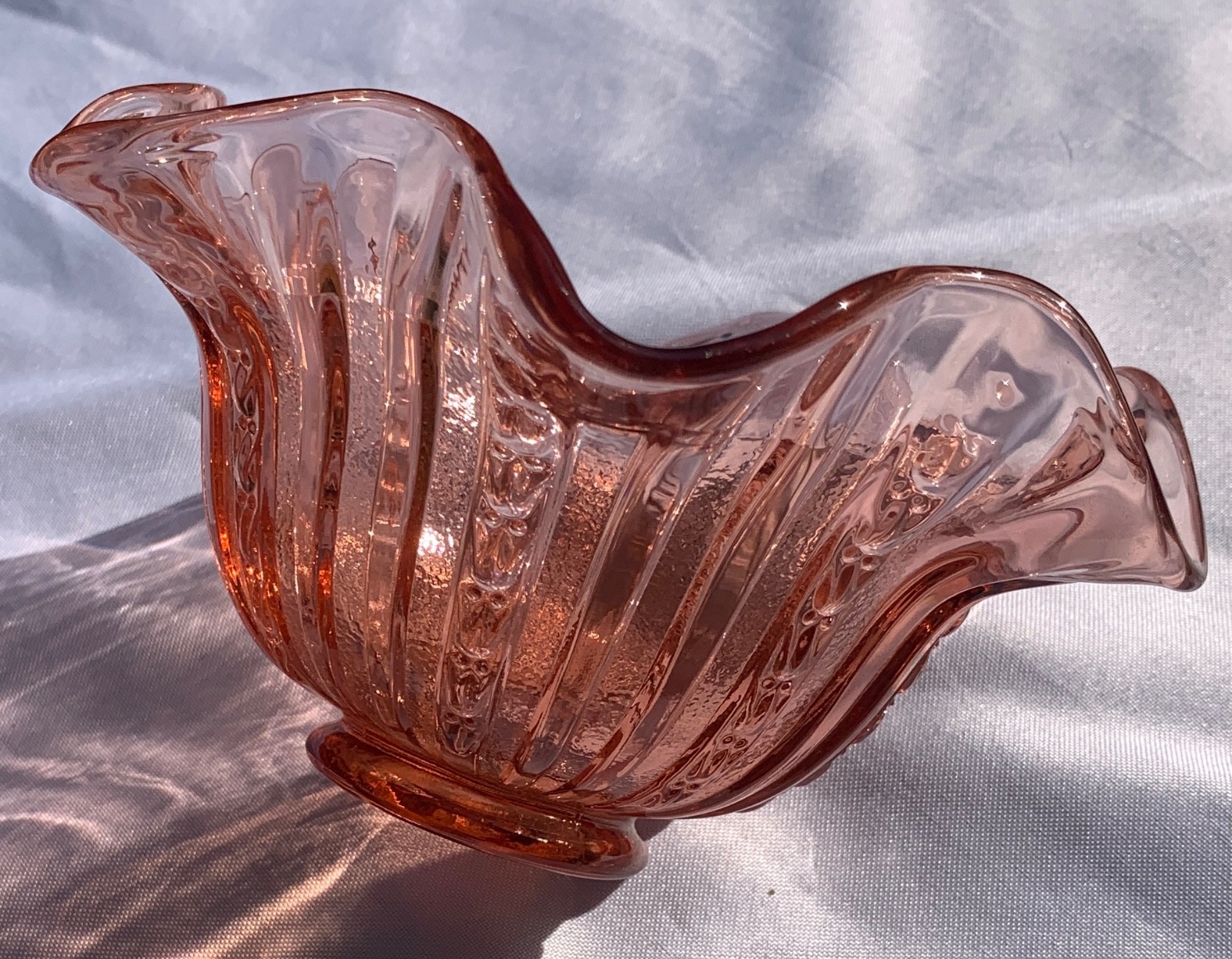Fenton Rose Blush Flared Rim Bowl Vintage art glass 6.25 in 1980’s