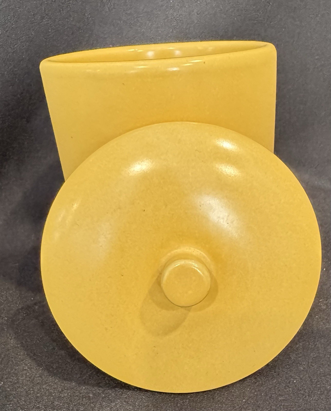 Vintage MCM LA Solana Yellow Stoneware Pottery 5″x4″ Jar Canister with Lid