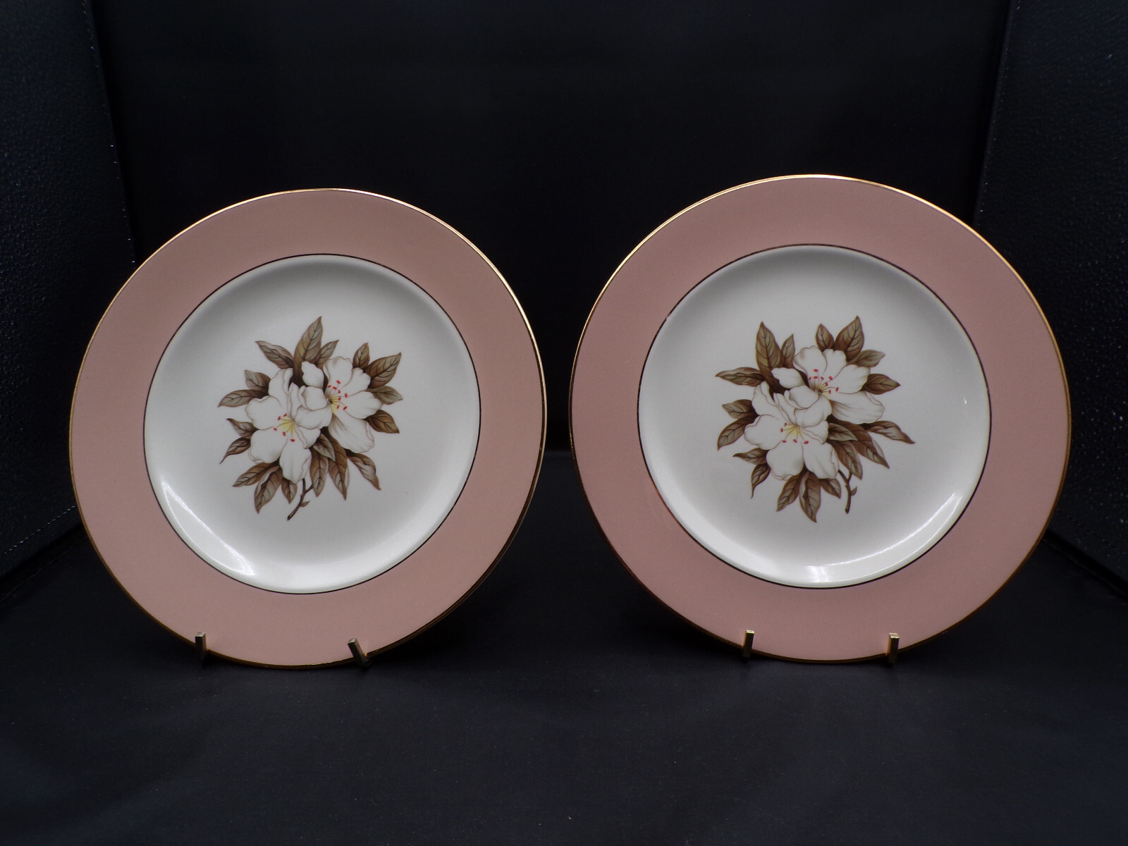 2 USA 1950s Vintage Sevron Fair Lady Pattern Gold Trim Lunch Plates 8-1/4″ F25