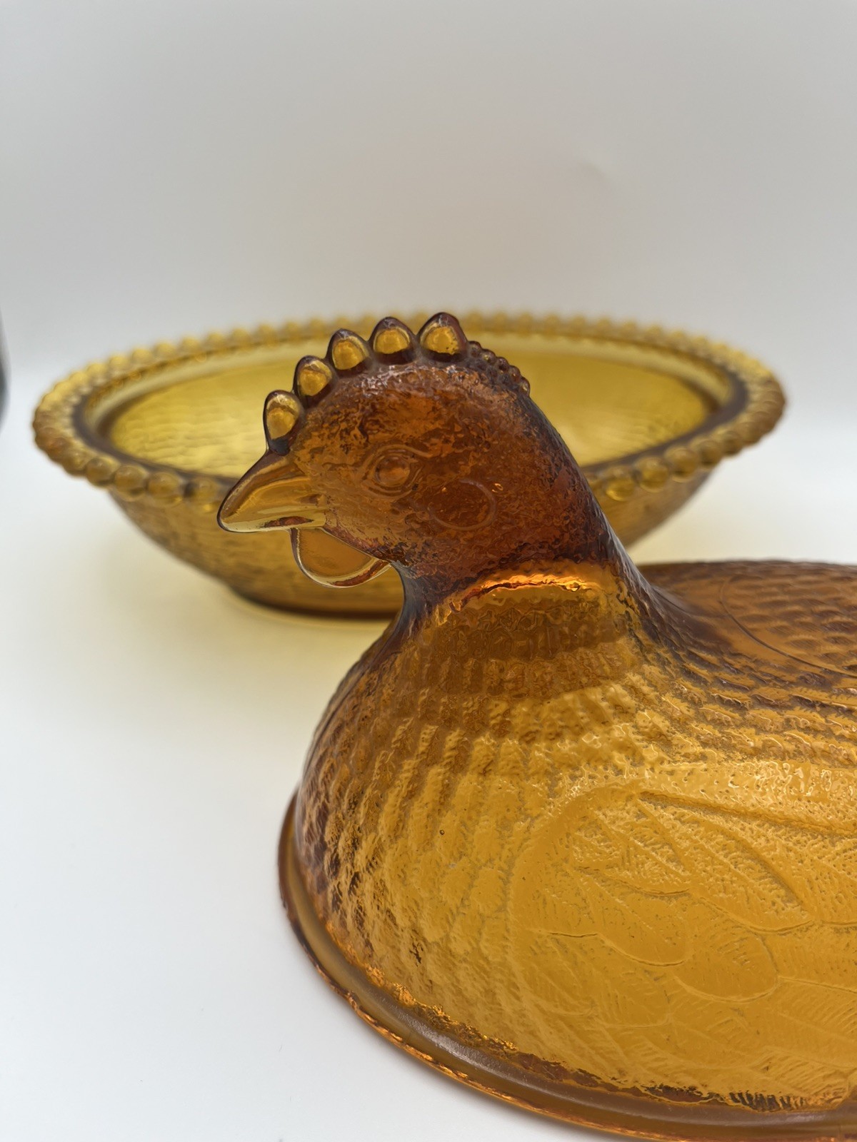Vintage Indiana Glass Amber Hen on Nest Covered Candy Dish Chicken Beaded Rim 7″