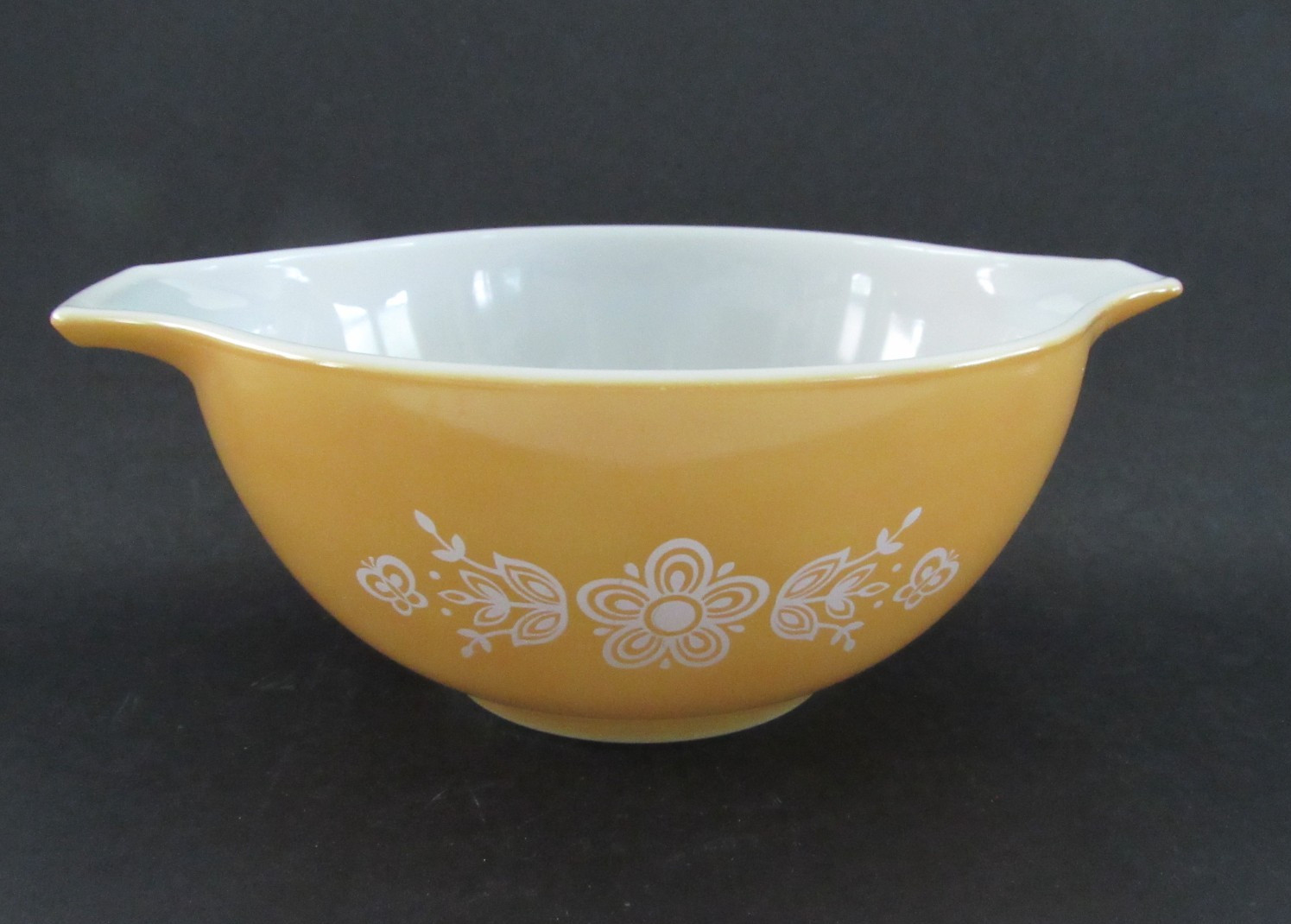 Set of 2 Vintage Pyrex Butterfly Gold Cinderella Nesting Mixing Bowls #441 & 442