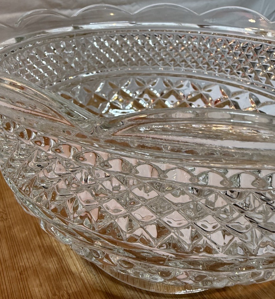 Anchor Hocking Wexford Clear Pressed Glass Pedestal Fruit Serving Bowl 10”