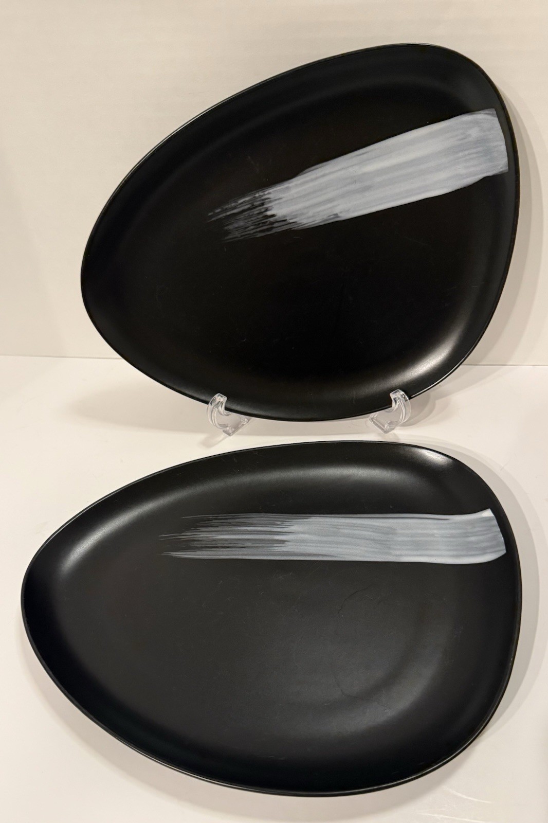 Dinner Plates White/Gray Brushstroke Asymmetrical 8-3/4”x 11-1/4” Platter (2)
