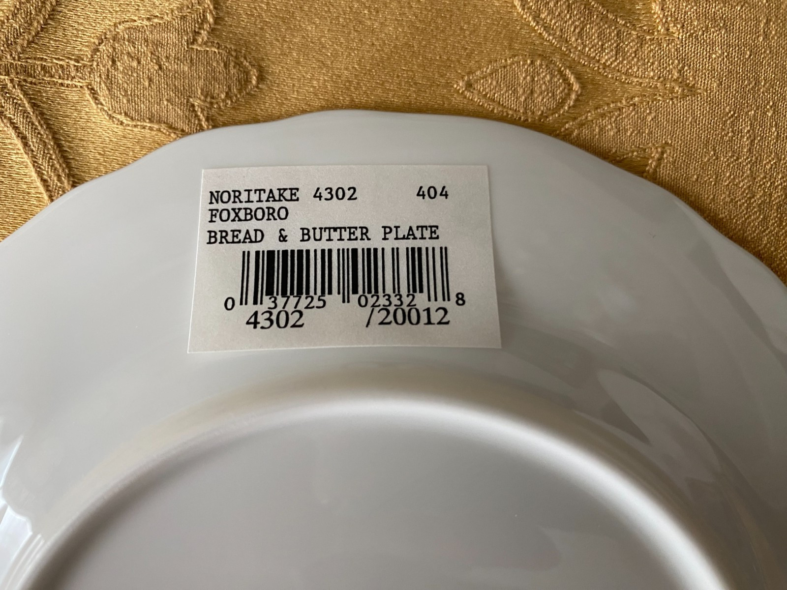 NORITAKE FOXBORO 4302, Bread & Butter Plate 6-1/2”, Never Used, original sticker