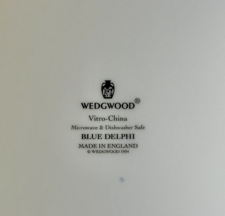 Wedgwood Blue Delphi Quiche / Pizza / Cake Serving Dish 11″ x 1.5″ England 1994