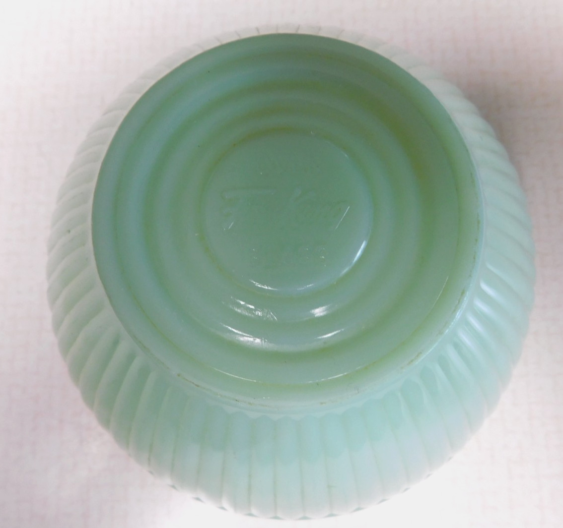 VINTAGE FIRE KING JADEITE JAY RAY VERTICAL RIBBED MIXING BOWL 2 3/4″ TALL