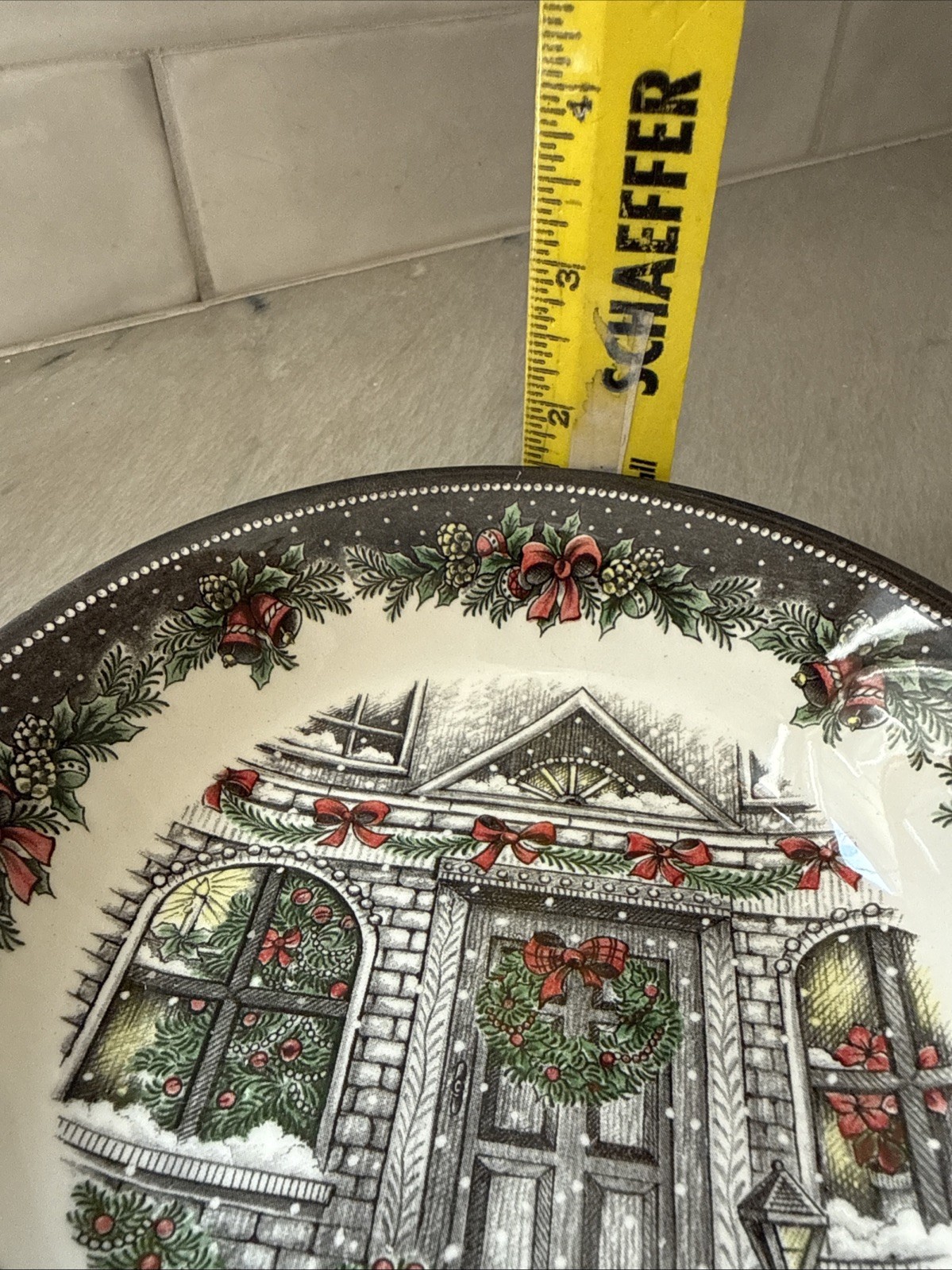Set 4 Royal Stafford Christmas Home Door Wreath Bowl Cereal Soup 7″ NWOT Disc