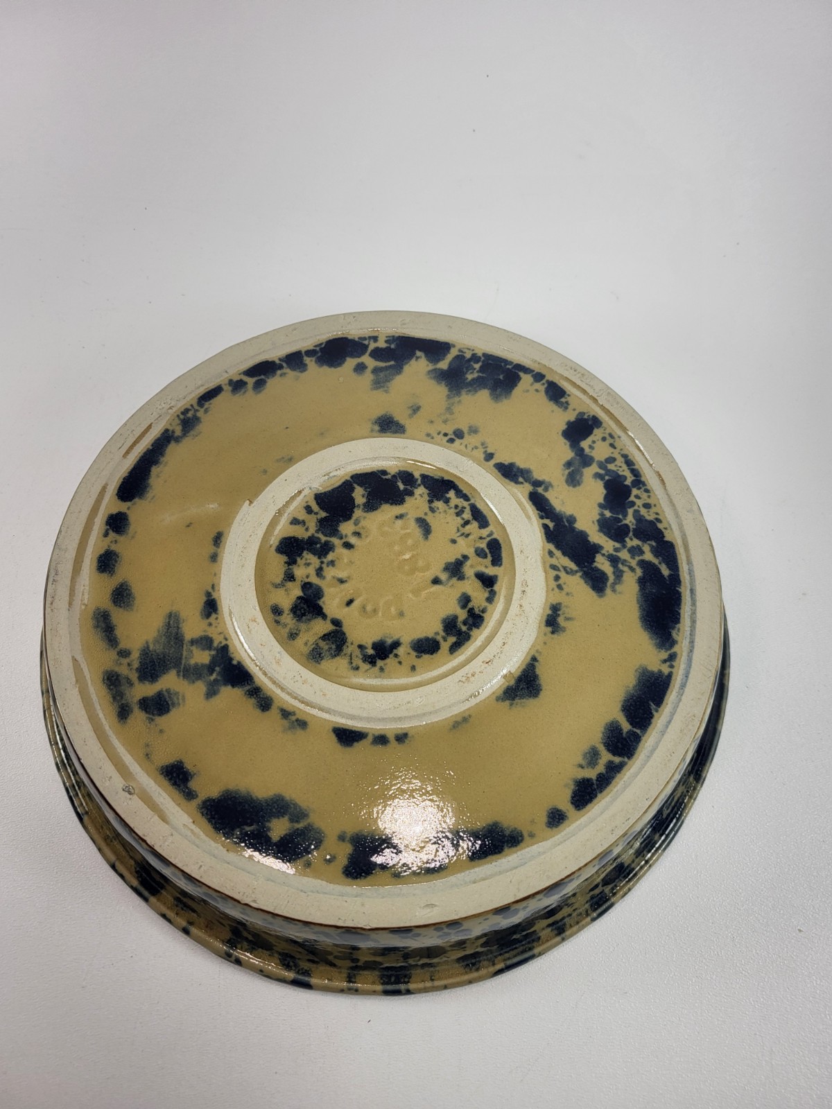 Bennington Pottery Blue Agate Round Baking Dish 10 3/8″ Vermont Spongeware