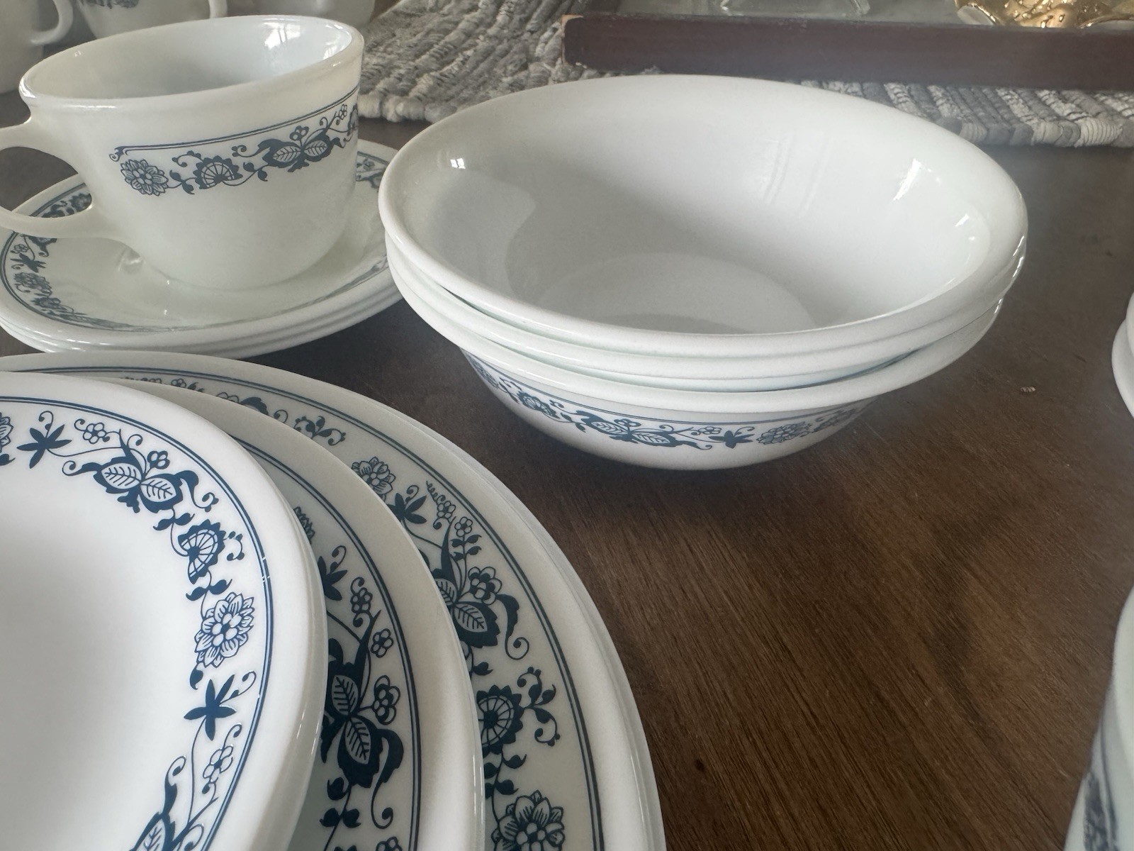 21 Piece Service For 3 Vintage Corelle Old Town Blue Onion Dinnerware Set