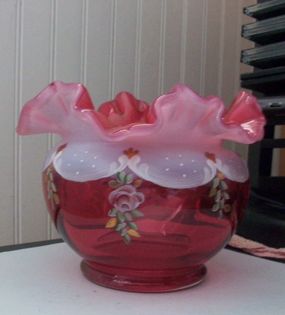 Vintage FENTON 6″ cranberry opalescent Charleton hand pnt’d roses ruffled bowl