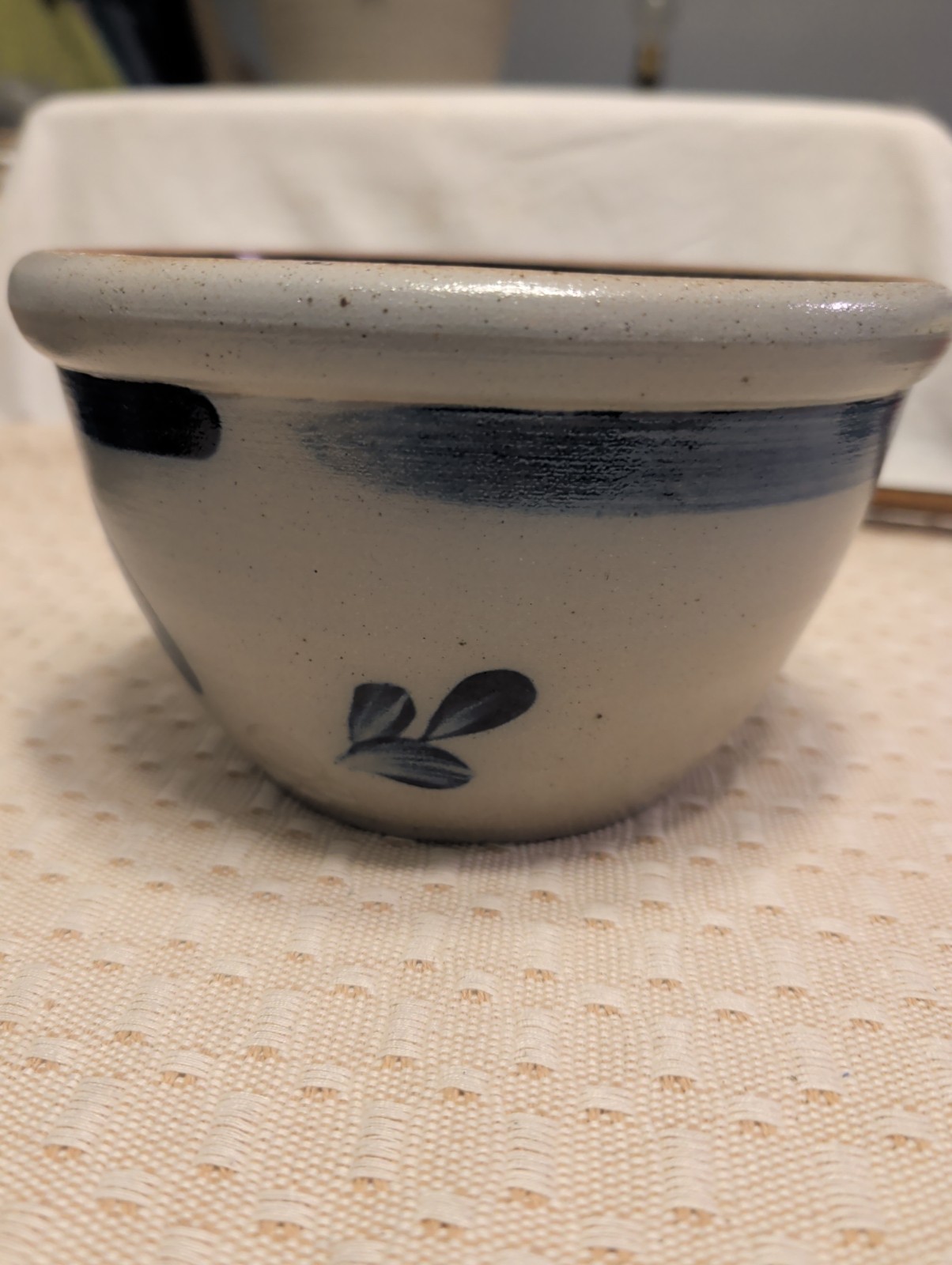 Rowe Pottery Works 4.5″ Salt-Glazed Blue Slip-Painted Leaf Motif Bowl