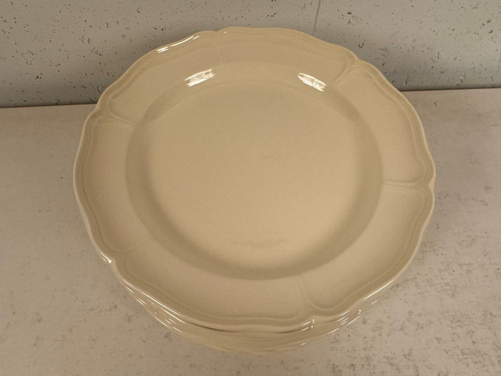 Wedgwood Porcelain Queens Shape Set of 12 Dinner Plates 10 1/4″