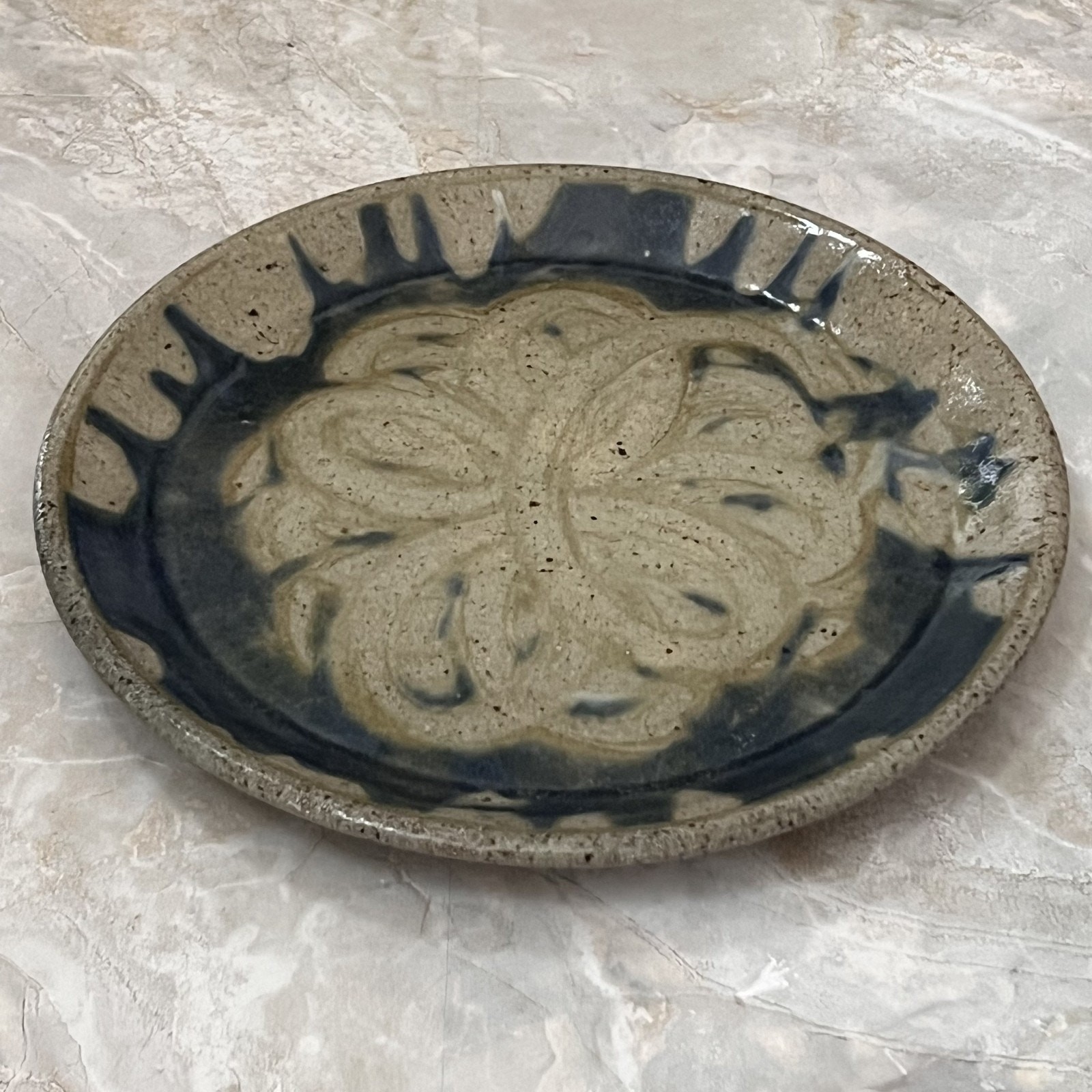 Studio Art Pottery Decorative Plate 8.5″ Hand-Painted Floral Taupe Blue Design
