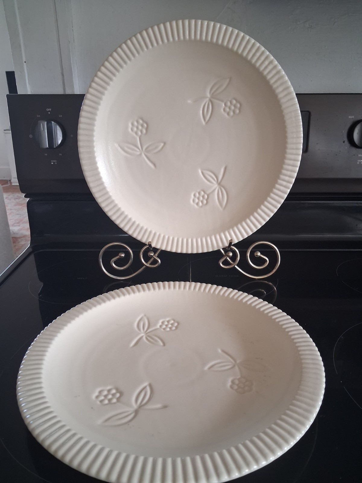 White Floral Embossed Shell Edge Stoneware Plates 2 Czechoslovakia