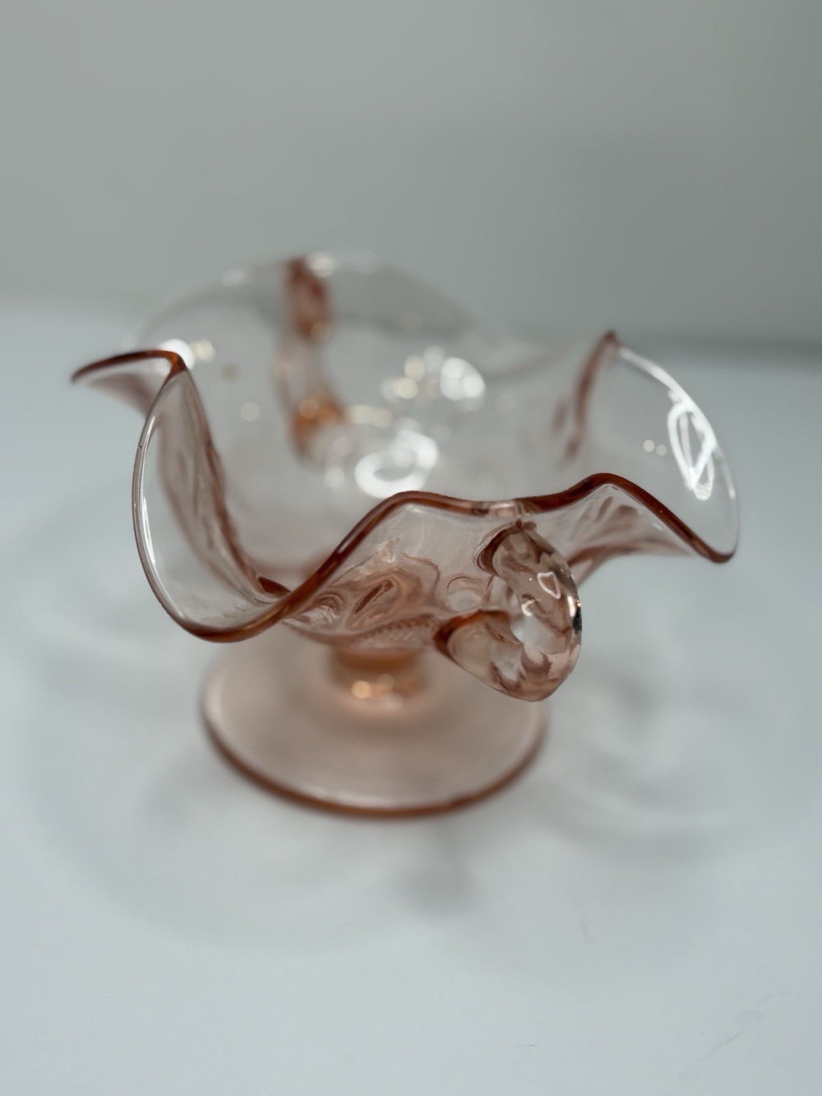 Dugan &Diamond Glass Co Afterglow Pink Question Mark 2 Handled Bon Bon Dish 4”