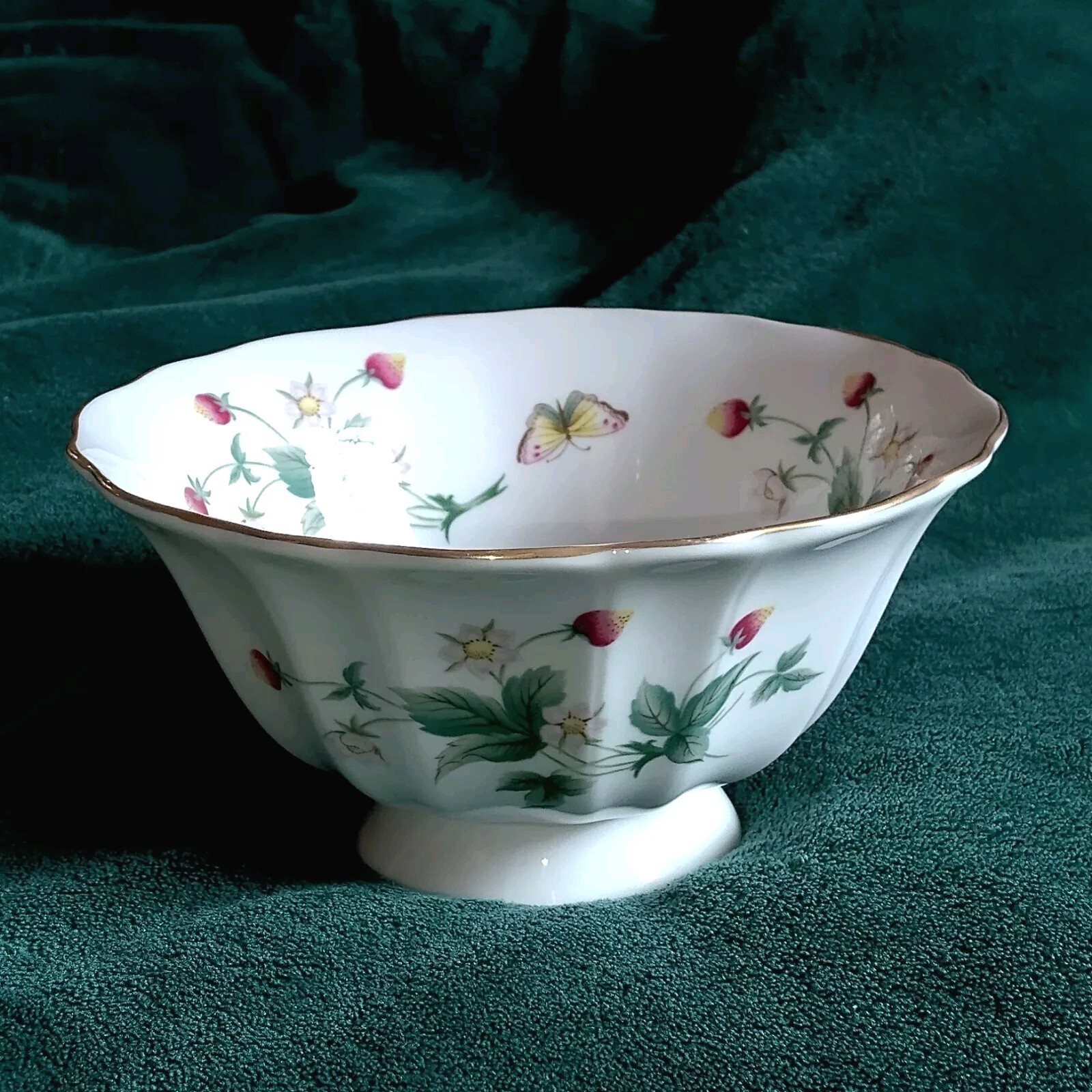 St Michael M&S Footed Bowl Vtg Ashbourne Design 2605 Wild Strawberry & Butterfly