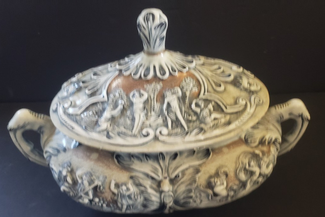Vintage Capodimonte Porcelain 2-Piece Soup Tureen Bowl – Italy – Cherubs – 10″