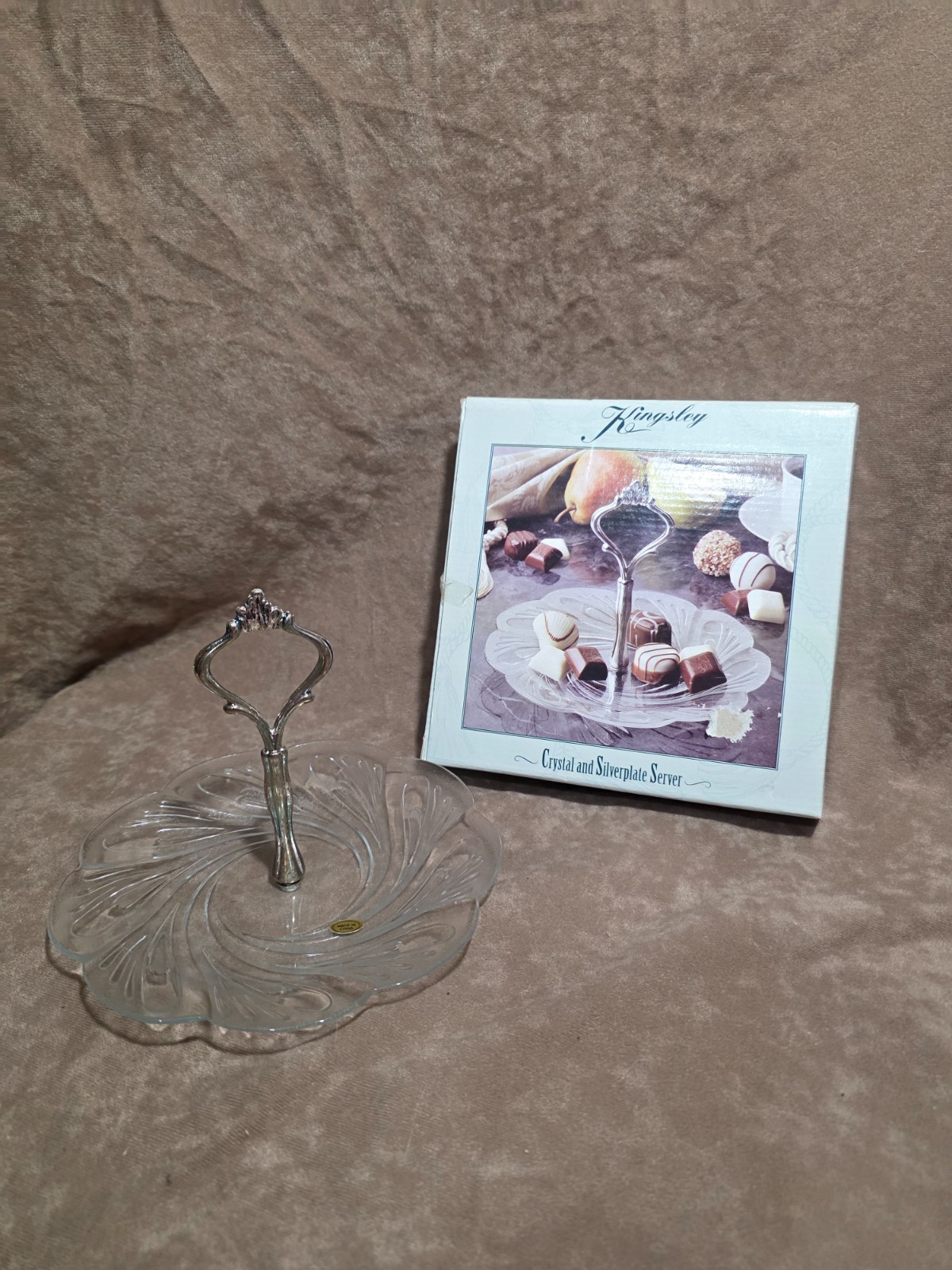 Kingsley Crystal Candy Food Server Handle in Middle