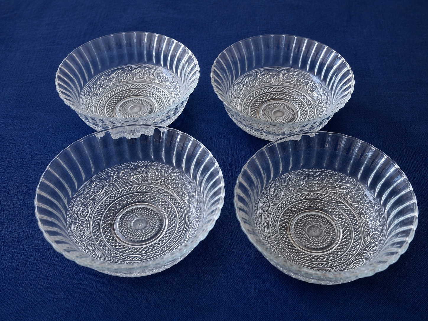Set of 4 Vintage KIG Malaysia Fleur De Lis Round Glass Bowls 6 3/4″ Clear Glass