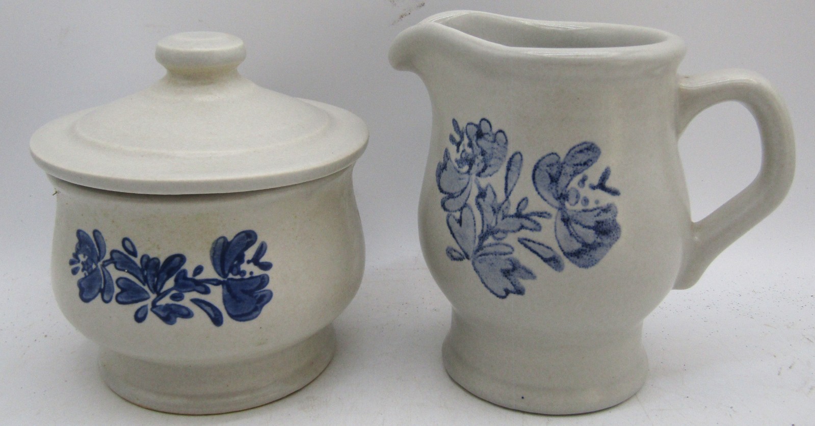 Vintage Pfaltzgraff Yorktowne Sugar and Creamer Set