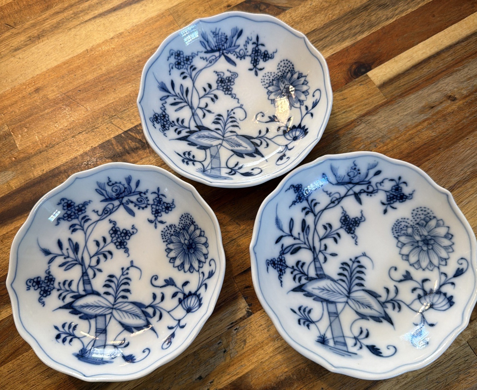 J07A~ Meissen Blue Onion Fruit Dessert Sauce Bowls 5 1/4″ Set of 3 Vintage READ
