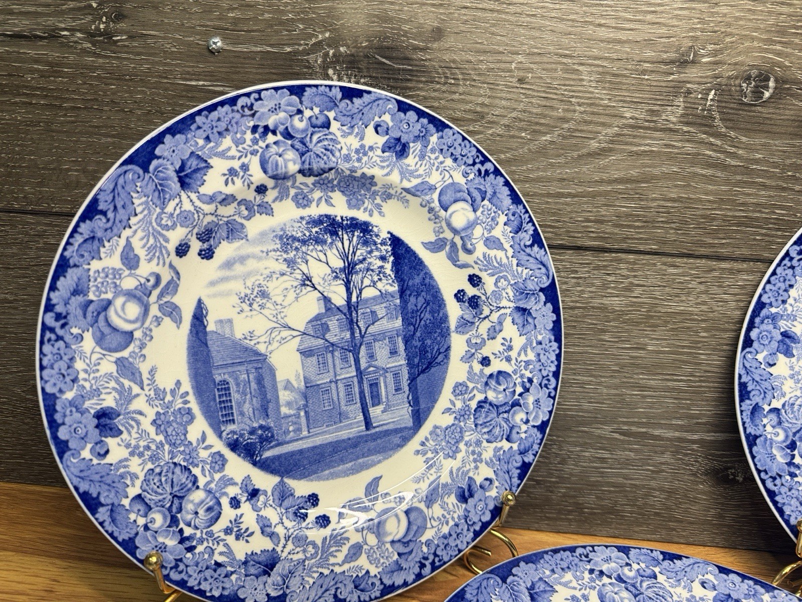 Vintage 1927 Wedgwood Harvard University 10-3/8” Blue Dinner Plates – Set of 7
