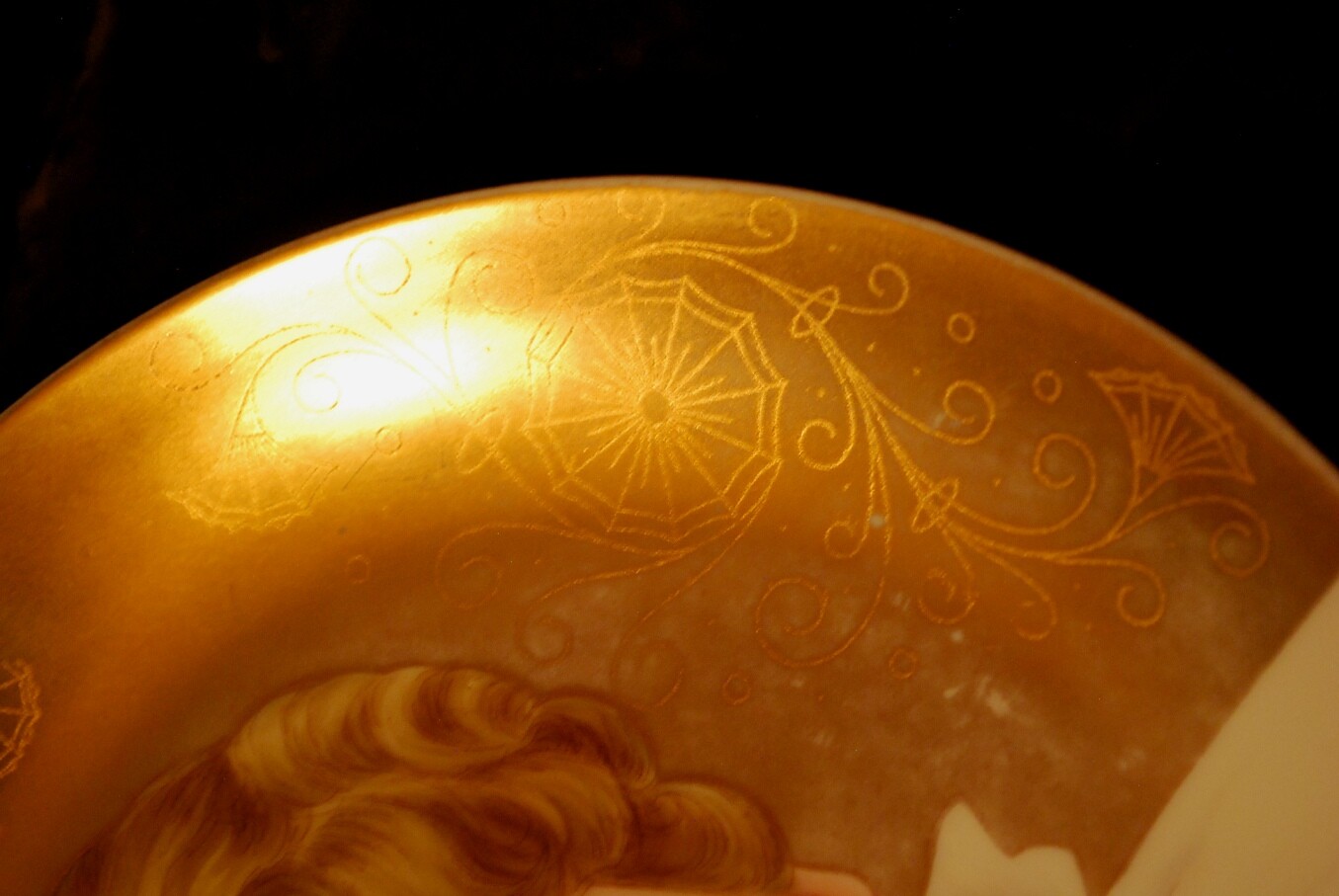 Antique Victorian HAND PAINTED PORTRAIT PLATE Blonde Child’s Face W Gold Gilt