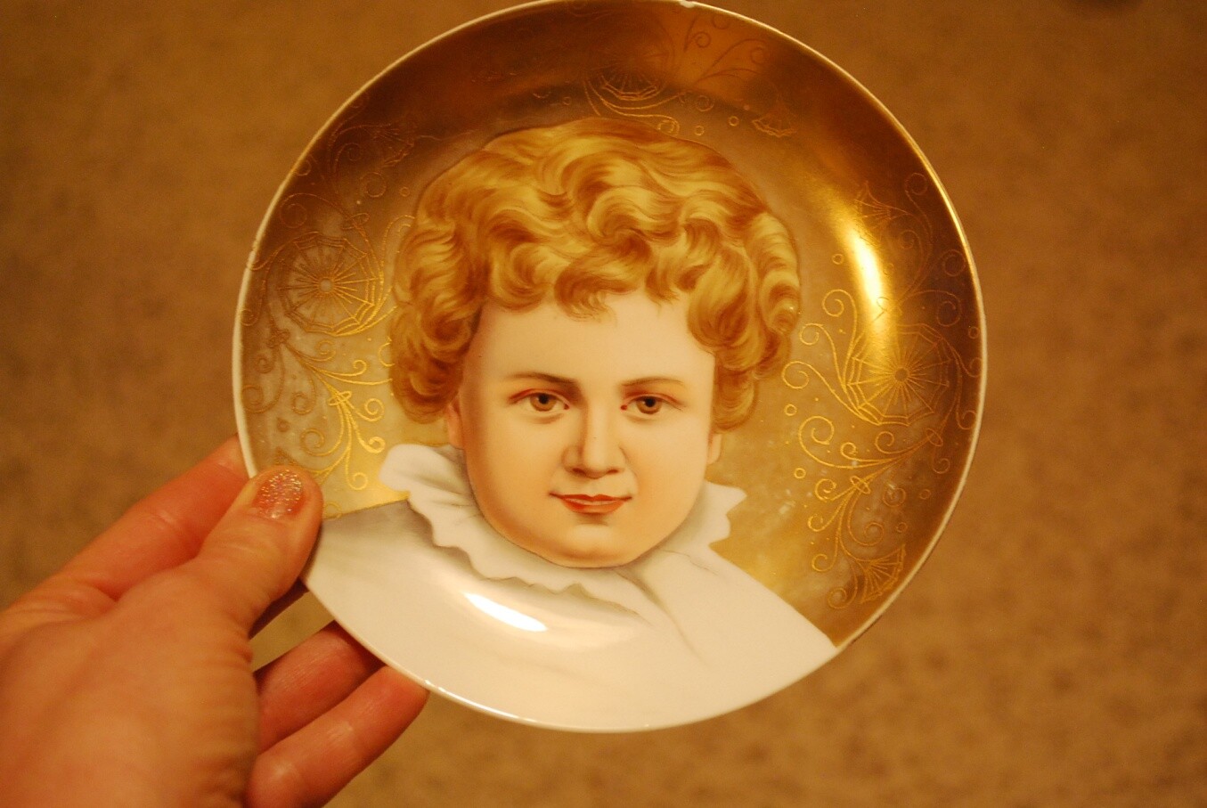 Antique Victorian HAND PAINTED PORTRAIT PLATE Blonde Child’s Face W Gold Gilt